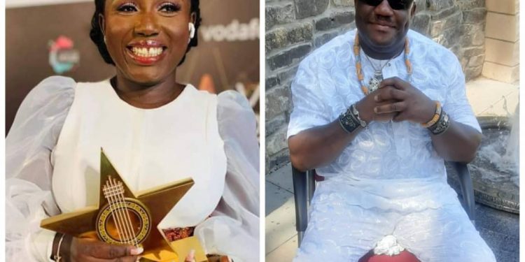 VGMA22: Wizzy Adablah Givers Thumbs-up to Diana Hamilton