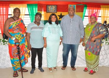 APOLOGISE TO YOUR CONSTITUENTS BEFORE ME, MINISTER ORDERS DCE