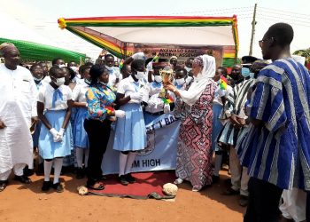 Independence Day Parade: AEMA Students Appealed to Gov’t for  More Textbooks