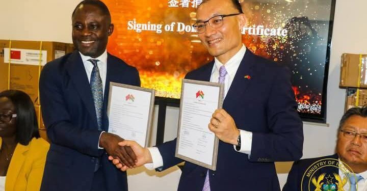 Chinese Medical Team Boosts Healthcare at LekMA Hospital with Major Donation