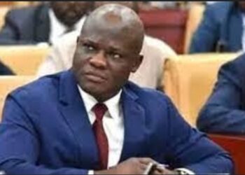 MISSING 3,000 STREETLIGHTS: Krowor Assembly Members Petition Local Government Minister for Probe