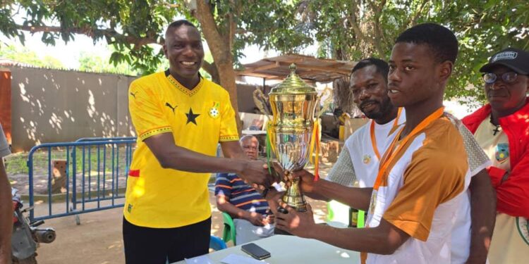 Lukutor Rewards South Tongu U-17, Pledges Stadium Project