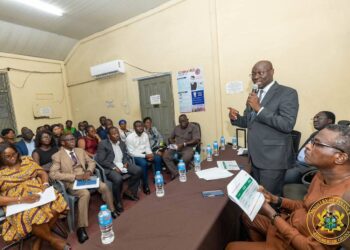 Finance Minister Proposes Incentive Plan for Tax Centres