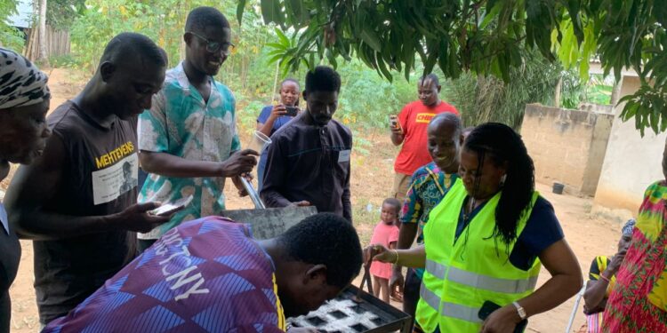 South Tongu DCE Visits Agave-Kua to Support VRA Community Training